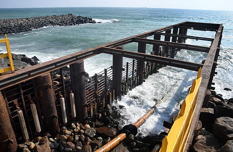 எண்ணூரில் நச்சுவாயுக் கசிவு ஏற்பட்ட விவகாரம்: தொழிற்சாலைக்கு தேசிய பசுமை தீர்ப்பாயம் கேள்வி