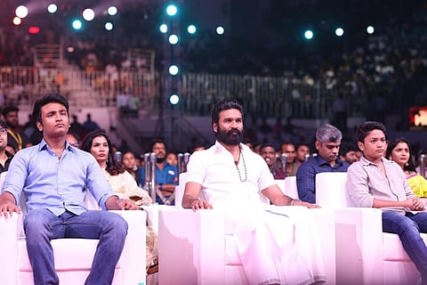 “எது செய்தாலும் குறை சொல்ல ஒரு கூட்டம்...” - நடிகர் தனுஷ் ஆதங்கம்