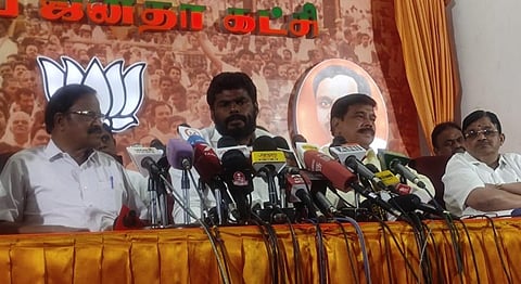 பாஜக தலைமையகமான கமலாலயத்தில் செய்தியாளர்களைச் சந்தித்த மாநிலத் தலைவர் அண்ணாமலை