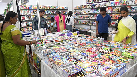 படிப்பாளரைப் பண்படுத்தும் படைப்பாளரும் பதிப்பாளரும்
