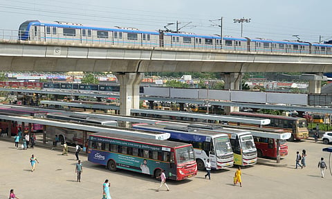 “கோயம்பேடு பேருந்து நிலைய இடம் குறித்து சர்ச்சை கிளப்பாதீர்” - அமைச்சர் சேகர்பாபு