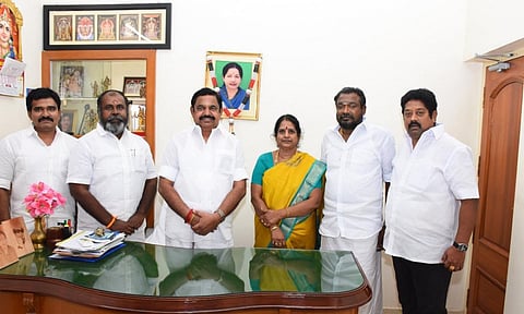 அதிமுகவில் இணைந்த உசிலம்பட்டி ஆளும் கட்சி நகராட்சித் தலைவர் - மதுரை திமுக நிர்வாகிகள் அதிர்ச்சி