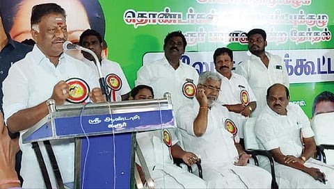 “தனிக்கட்சி தொடங்கும் எண்ணம் கிடையாது” - ஓபிஎஸ் உறுதி