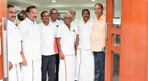 திமுக தொகுதி பங்கீடு குழுவுடன் மார்க்சிஸ்ட் கம்யூனிஸ்ட் கட்சிக் குழுவினர் பேச்சுவார்த்தை நடத்தினர்
