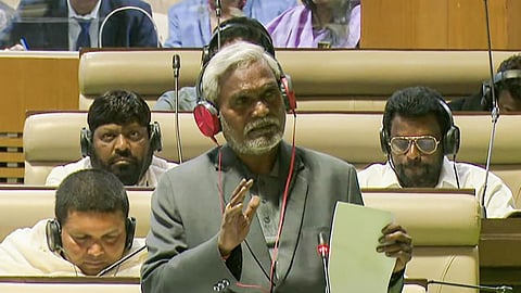 ஜார்க்கண்ட் சட்டப்பேரவையில் நடந்த நம்பிக்கை வாக்கெடுப்பில் சம்பய் சோரன் அரசு வெற்றி