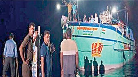 கடலோர காவல் படையால் மீட்கப்பட்ட தமிழக மீனவர்களின் விசைப்படகு.