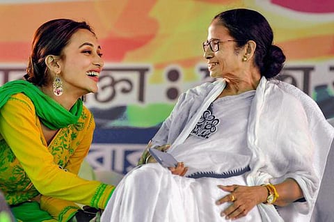 “அரசியல் எனக்கானது அல்ல... எம்.பி பதவியை ராஜினாமா செய்கிறேன்” - நடிகை மிமி சக்ரவர்த்தி