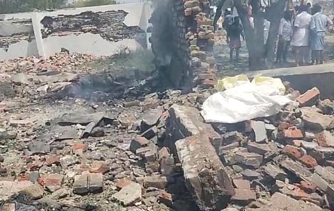 விருதுநகர் பட்டாசு ஆலையில் பயங்கர வெடி விபத்து - 10 பேர் உயிரிழப்பு