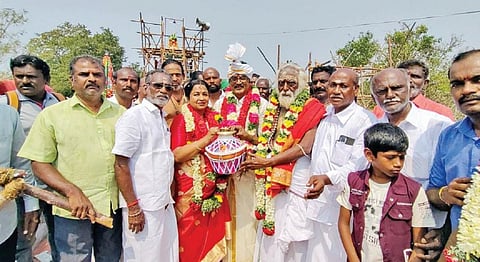 “கட்சியை வளர்க்க அண்ணாமலை போராடுகிறார்” - சரத்குமார் பாராட்டு