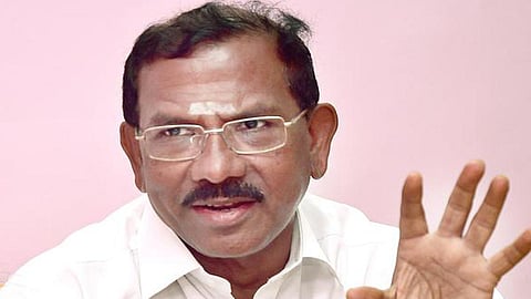 பாஜகவில் இணைவதாக வதந்தி: பழைய பதிவை பகிர்ந்து மாஃபா பாண்டியராஜன் விளக்கம்