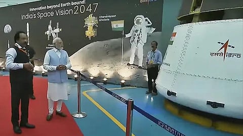 மகேந்திரகிரி இஸ்ரோ மையத்தில் செமி கிரையோஜெனிக் இன்ஜின் சோதனை கூடம்: பிரதமர் மோடி நாட்டுக்கு அர்ப்பணித்தார்