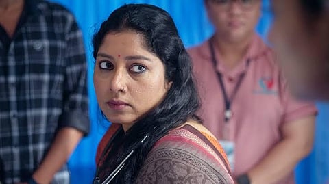 கவனம் ஈர்க்கும் அனுமோலின் ‘ஹார்ட் பீட்’ வெப்சீரிஸ்