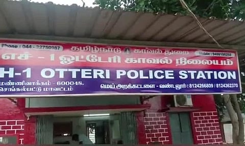 வண்டலூர் திமுக பிரமுகர் கொலை: குற்றவாளிகளை போலீஸ் காவலில் விசாரிக்க அனுமதி