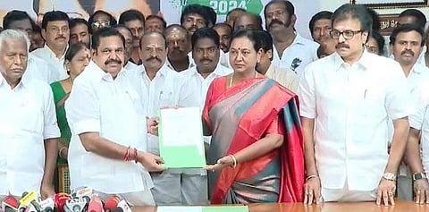 அதிமுக கூட்டணியில் தேமுதிக 5 தொகுதிகளில் போட்டி: இபிஎஸ் - பிரேமலதா கையெழுத்து