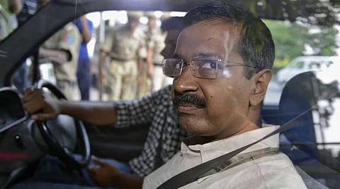 அமலாக்கத் துறையினர் கைது செய்ததை எதிர்த்து உயர் நீதிமன்றத்தில் கேஜ்ரிவால் மனு
