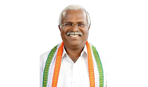காங்கிரஸில் கோஷ்டி பூசலால் குமரியை சேர்ந்தவர் நெல்லை வேட்பாளரானார்!