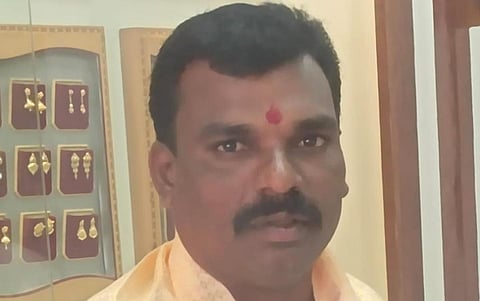 விச்சூர் துணைத் தலைவரின் கணவர் கொலை வழக்கு: 5 மாதத்துக்குப் பிறகு ஊராட்சி தலைவர் பிடிபட்டார்