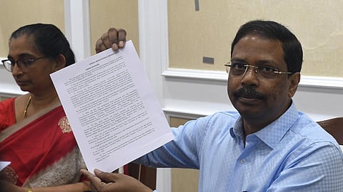 தேர்தல் விதிமீறல் தொடர்பாக சி-விஜில் செயலி மூலம் 1,383 புகார்: தமிழக தலைமை தேர்தல் அதிகாரி தகவல்
