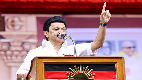 தருமபுரி மாவட்டம், தடங்கம் பகுதியில் நேற்று நடைபெற்ற மக்களவைத் தேர்தல் பிரச்சார பொதுக்கூட்டத்தில் பங்கேற்ற முதல்வர் மு.க.ஸ்டாலின்