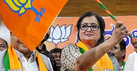 பாஜகவில் இணைந்தார் நடிகை சுமலதா