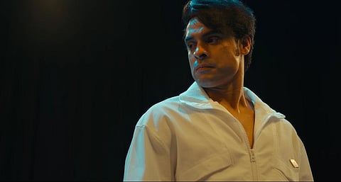 சினிமாக்காரனின் வளர்ச்சியும் வீழ்ச்சியும்! - டோவினோ தாமஸின் ‘நடிகர்’ டீசர் எப்படி?