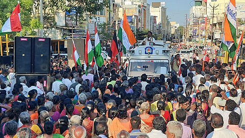 திமுக வேட்பாளர் கனிமொழியை ஆதரித்து கோவில்பட்டியில் செல்வப்பெருந்தகை பிரச்சாரம்.
