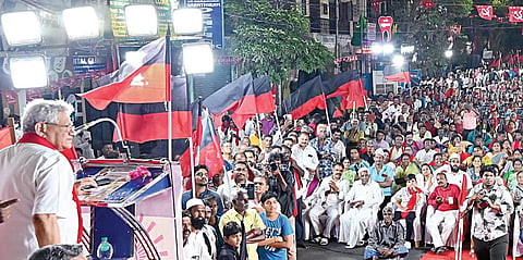 தமிழகத்தை பின்பற்றி எல்லா கட்சிகளும் ஒன்றிணைந்து பாஜகவை வீழ்த்த வேண்டும்: சீதாராம் யெச்சூரி @ சென்னை