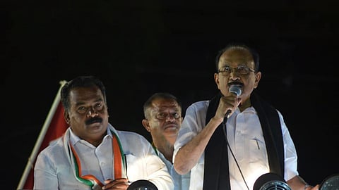 சாத்தூரில் பிரச்சாரம் செய்த மதிமுக பொதுச் செயலாளர் வைகோ.
