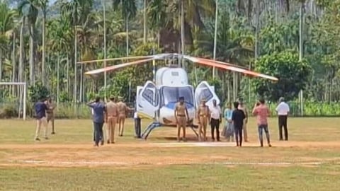 நீலகிரி | ராகுல் காந்தி வந்த ஹெலிகாப்டரில் தேர்தல் பறக்கும் படை அதிகாரிகள் சோதனை