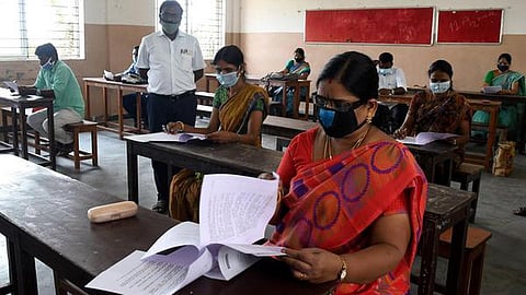 விடைத்தாள் மதிப்பீட்டு மையங்களுக்கு நாளை விடுமுறை வழங்க வேண்டும்: அரசுப் பள்ளி ஆசிரியர் சங்கம் வலியுறுத்தல்