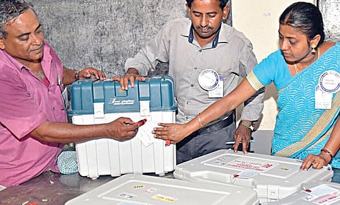 தீர்க்கப்படுமா தேர்தல் ஊழியர்களின் பிரச்சினைகள்?