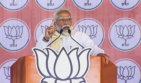 ராகுல் காந்தியும், அகிலேஷ் யாதவும் இந்துக்களின் நம்பிக்கைகள் மீது தாக்குதல் நடத்துவதாக பிரதமர் மோடி குற்றச்சாட்டு