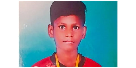 உடல் உறுப்பு தானம் வழங்கிய மாணவர் வினோத்