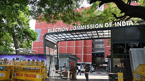 போலி காணொலிகளை 3 மணி நேரத்துக்குள் நீக்க வேண்டும்: கட்சிகளுக்கு தேர்தல் ஆணையம் கெடு