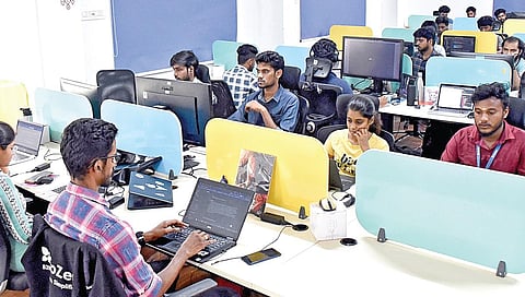 முதல் தலைமுறை ஸ்டார்ட்அப் நிறுவனங்களுக்கு அடைக்கலம் தரும் ஆலமரம்