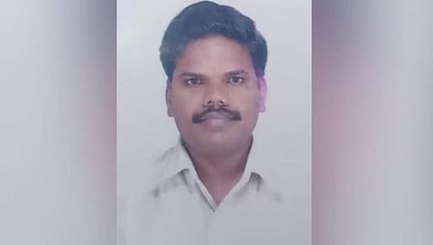 ஊழல் செய்ய வற்புறுத்தியதால் கர்நாடக அதிகாரி தற்கொலை: மூத்த அதிகாரிகள் 3 பேர் மீது வழக்கு