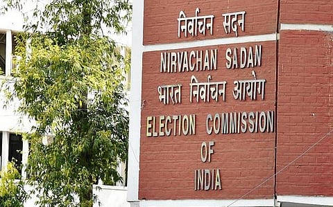 தமிழகத்தில் வாக்கு எண்ணிக்கையை கண்காணிக்க 57 பார்வையாளர்களை நியமித்தது தேர்தல் ஆணையம்