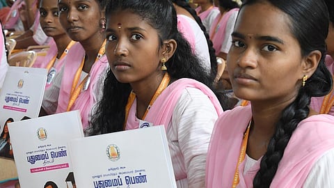 பெண் கல்வியில் நம்பிக்கையளிக்கும் முன்னேற்றம்