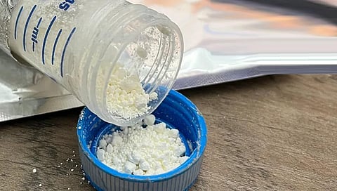 கர்நாடகாவில் இருந்து தாய்ப்பாலை பெற்று பவுடராக்கி முறைகேடாக விற்பனை: உணவு பாதுகாப்புத் துறை பறிமுதல்