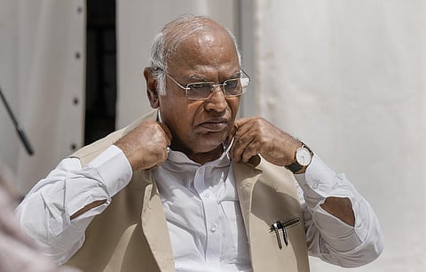 டிடிபி, ஜேடியு தலைவர்களுடன் கார்கே பேச்சுவார்த்தை