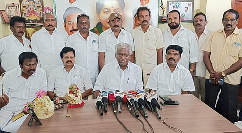கே.பி.முனுசாமி இன்று செய்தியாளர்களை சந்தித்தார்.