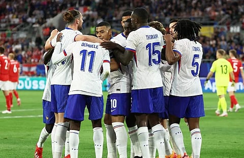 மாக்சிமிலியன் அடித்த சுய கோலால் பிரான்ஸ் வெற்றி | Euro Cup
