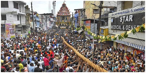 திருநெல்வேலி நெல்லையப்பர் கோயில் ஆனிப் பெருந்திருவிழா தேரோட்டத்தில் திரளான பக்தர்கள் வடம்பிடித்தனர்