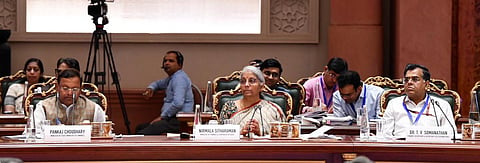 நிதியமைச்சர் நிர்மலா சீதாராமன் தலைமையில் பட்ஜெட்டுக்கு முந்தைய ஆலோசனை @ டெல்லி