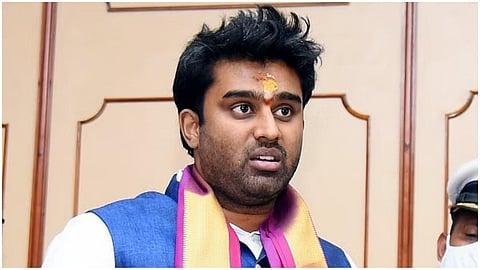 தன்பாலின உறவு வழக்கில் கைது செய்யப்பட்ட சூரஜ் ரேவண்ணாவை விசாரிக்க நீதிமன்றம் அனுமதி