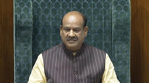 மக்களவையை பாரபட்சமின்றி நடத்துங்கள்: சபாநாயகருக்கு எதிர்க்கட்சிகள் வேண்டுகோள்