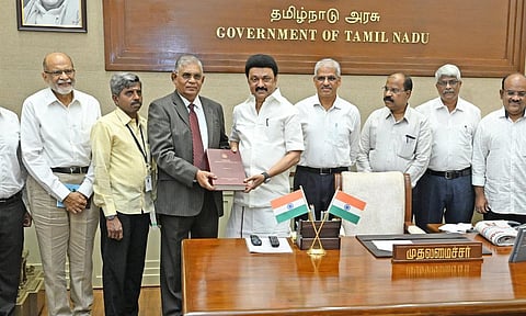 பள்ளி, கல்லூரியில் நுழைவு தேர்வு நடத்த கூடாது: முதல்வரிடம் நீதிபதி முருகேசன் குழு அளித்த அறிக்கையில் பரிந்துரை