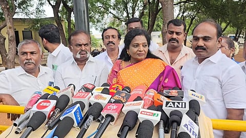 நாடாளுமன்றத்தில் இந்துக்கள் குறித்த பேச்சு ராகுலின் முதிர்ச்சியின்மையை காட்டுகிறது: தமிழிசை