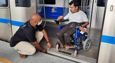 2-ம் கட்ட மெட்ரோ ரயில் நிலையங்களில் மாற்று திறனாளிகளுக்கு அனைத்து வசதிகளும் செய்யப்படும்: தமிழக அரசு உறுதி @ ஐகோர்ட்