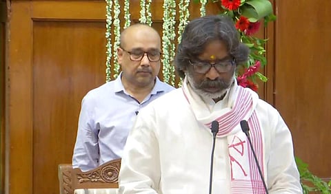 ஜார்க்கண்ட் முதல்வராக பதவியேற்ற ஹேமந்த் சோரன்